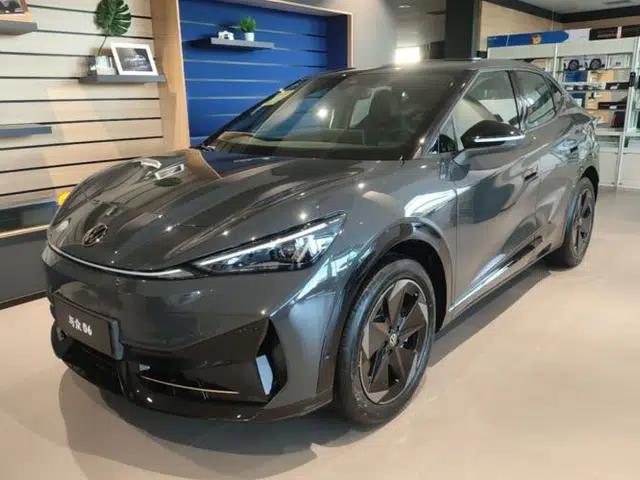 Volkswagen ID.UNYX 2025 Pure Model
