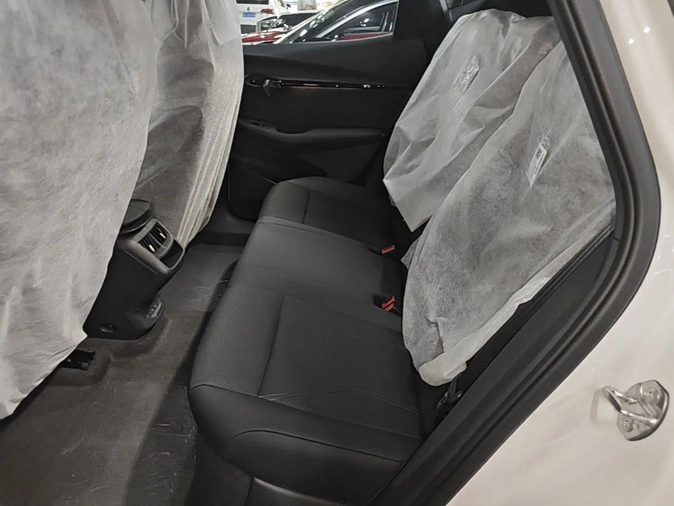 Volkswagen ID.UNYX 2025 Pure Model — миниатюра 20