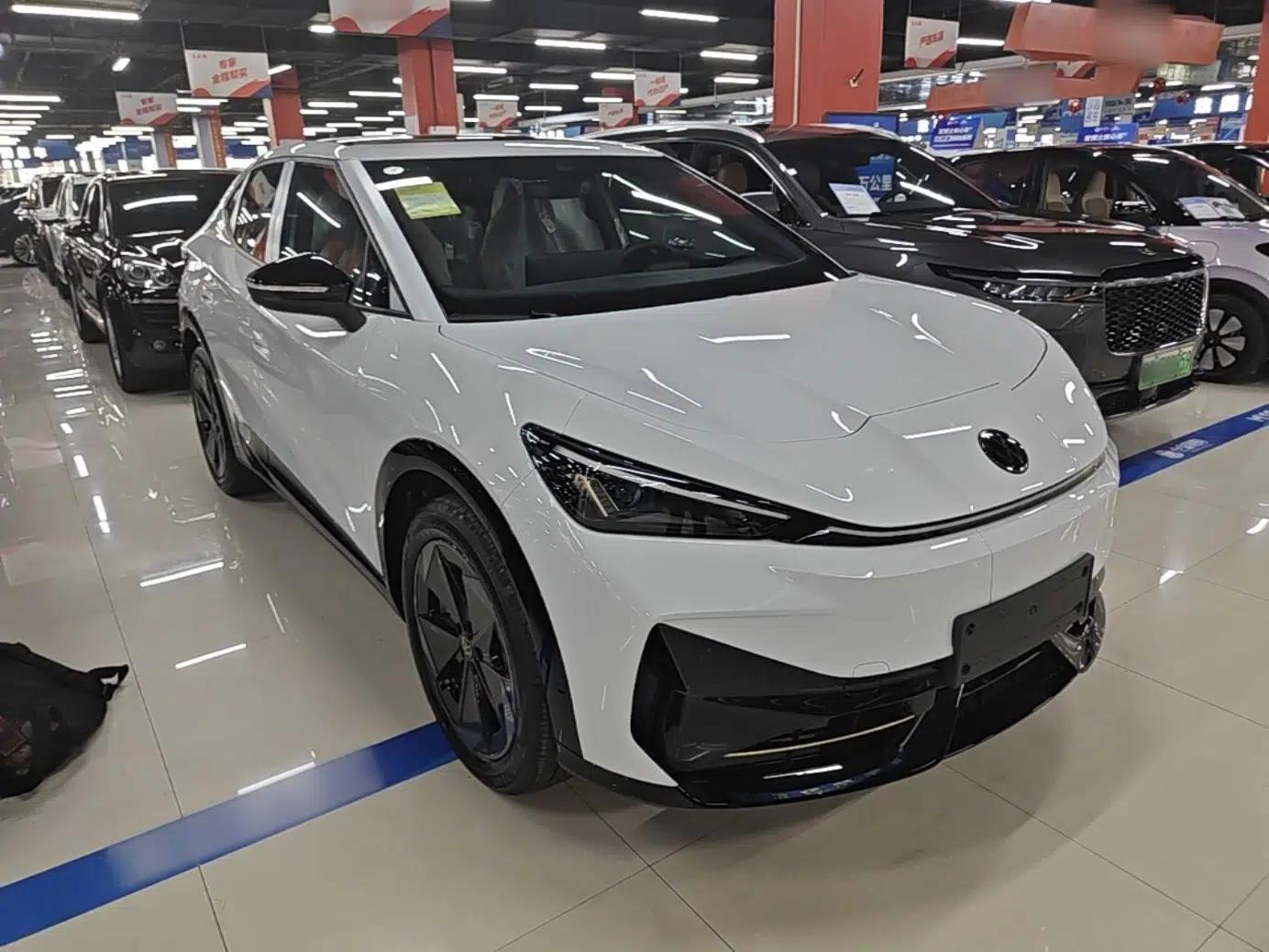 Volkswagen ID.UNYX 2025 Pure Model — миниатюра 3