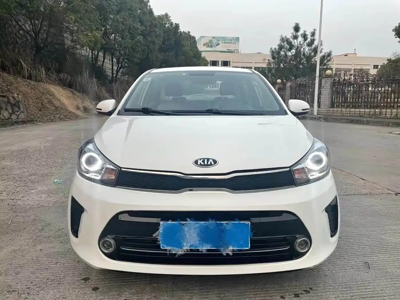 2017 Kia K2 1.4L Manual Smart Edition Value — миниатюра 2