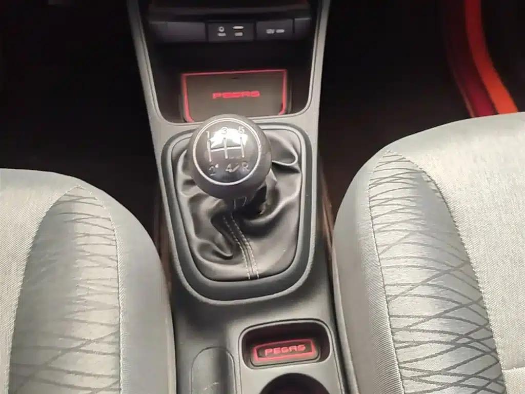 Kia K2 2017 1.4L Manual Smart Fashion Edition — миниатюра 14