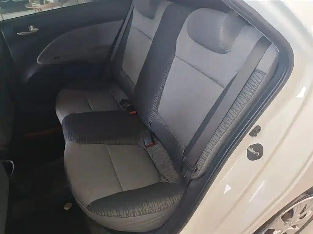 Kia K2 2017 1.4L Manual Smart Fashion Edition — миниатюра 17