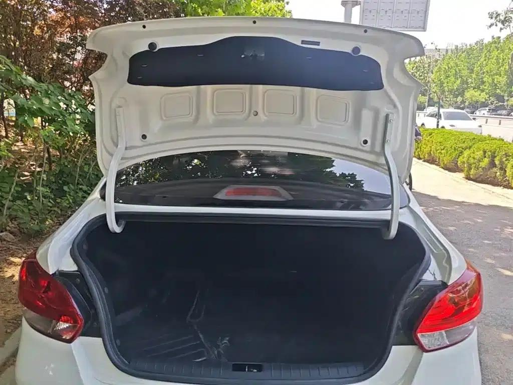 2020 Kia K2 1.4L Automatic Comfort Sunroof Edition — миниатюра 19