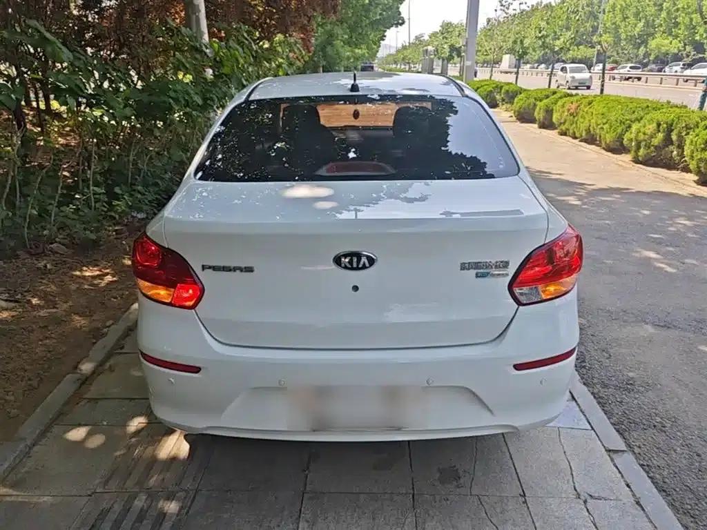 2020 Kia K2 1.4L Automatic Comfort Sunroof Edition — миниатюра 6