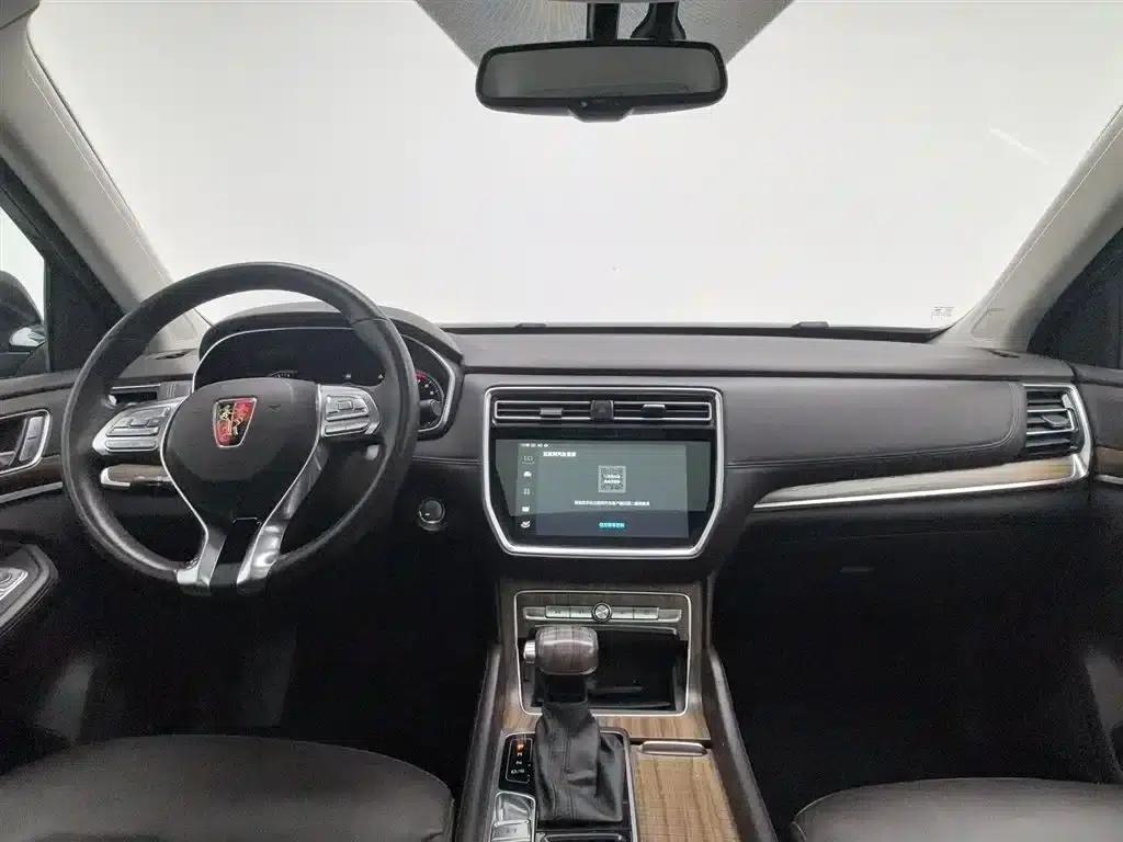 Roewe RX8 2019 30T Intelligent Internet Two-Wheel Drive Super Flagship Edition — миниатюра 5