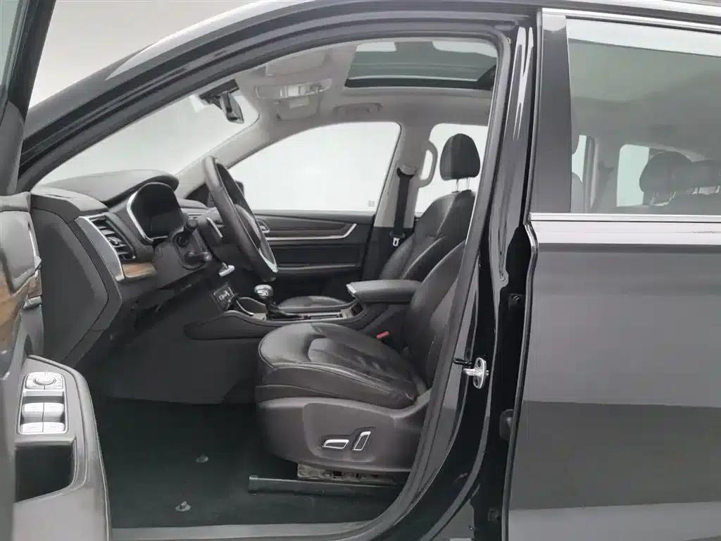 Roewe RX8 2019 30T Intelligent Internet Two-Wheel Drive Super Flagship Edition — миниатюра 10