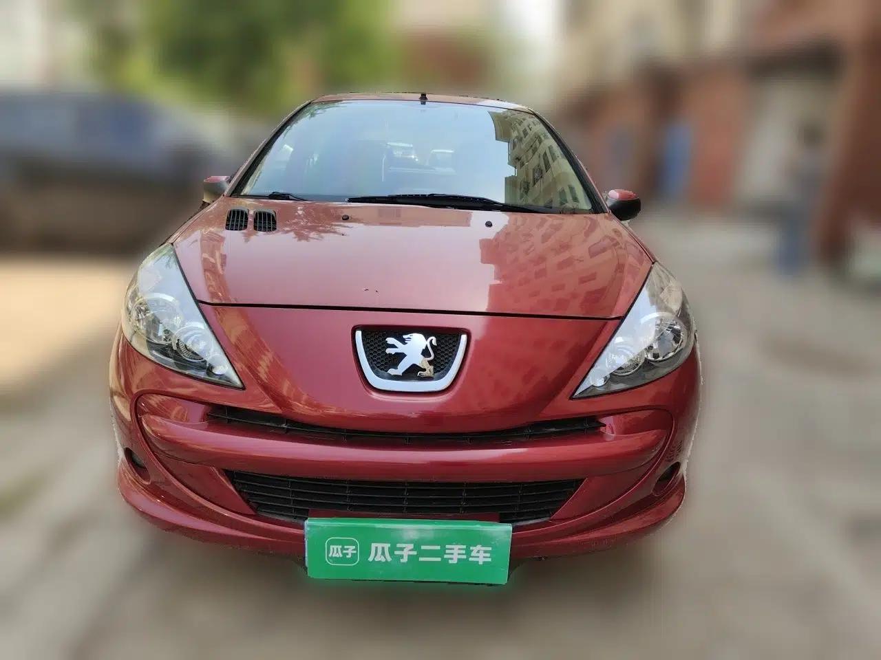 Peugeot 207 2011 Hatchback 1.4L Manual Yule Edition — миниатюра 2