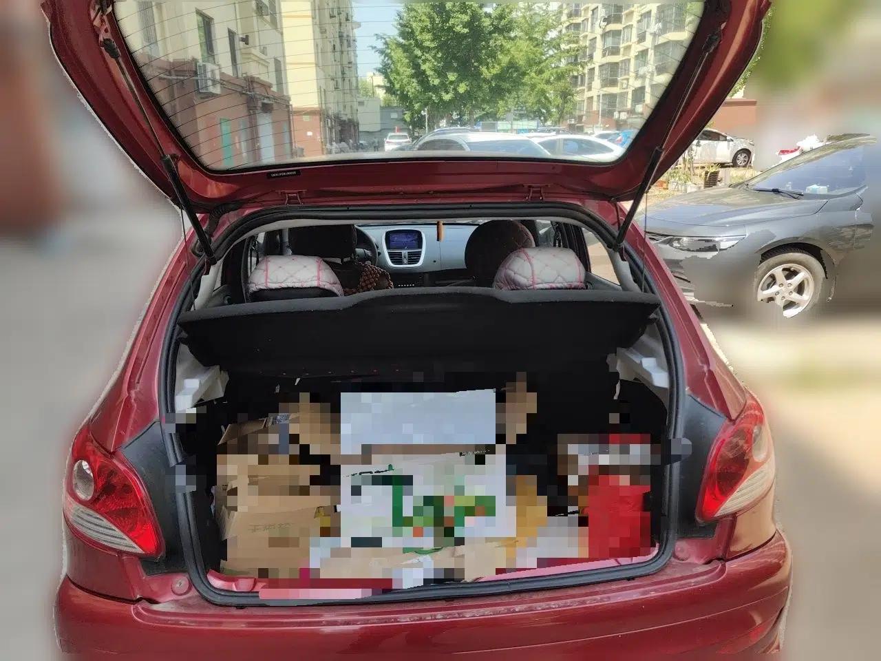 Peugeot 207 2011 Hatchback 1.4L Manual Yule Edition — миниатюра 20