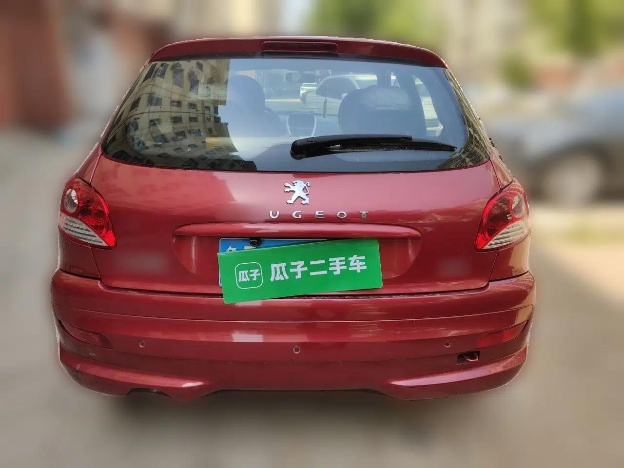Peugeot 207 2011 Hatchback 1.4L Manual Yule Edition — миниатюра 5