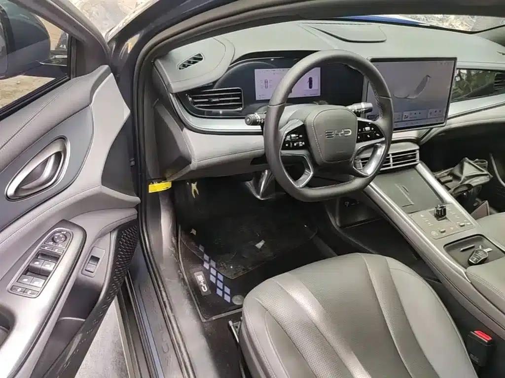 Seal 07 DM-i 2025 Model DM-i 1.5L 125km Elite — миниатюра 16