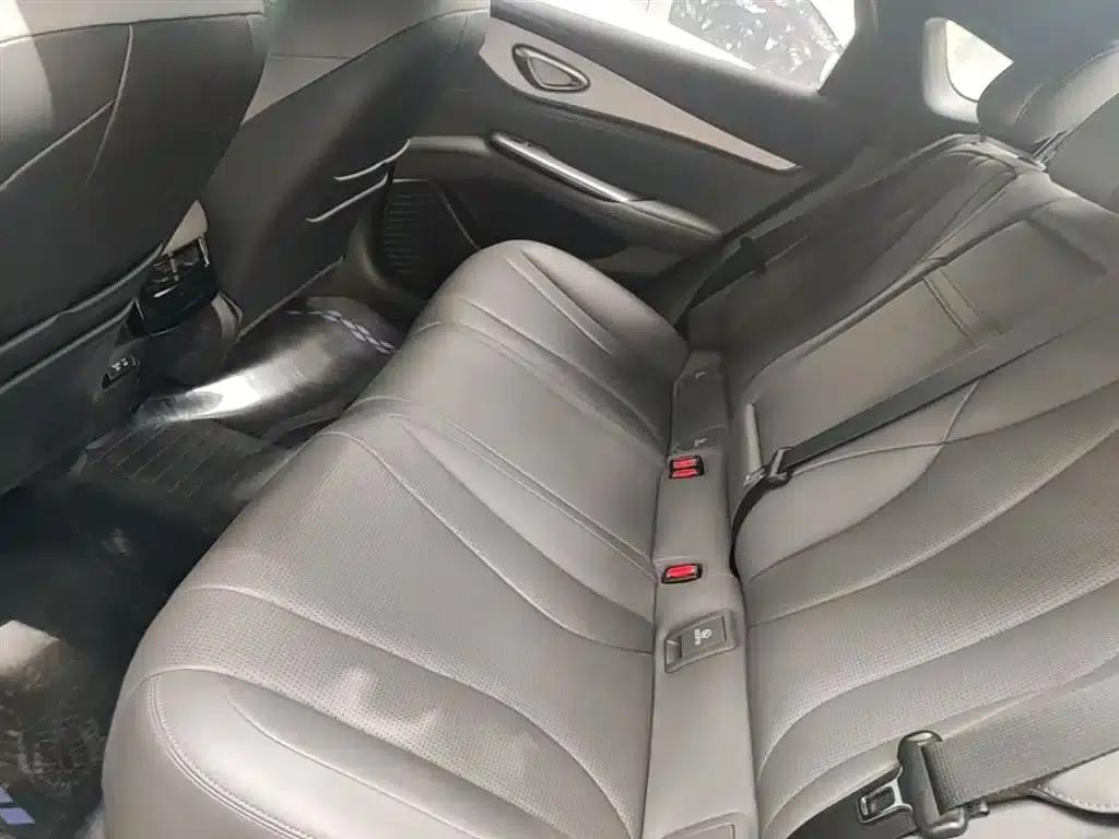 Seal 07 DM-i 2025 Model DM-i 1.5L 125km Elite — миниатюра 17
