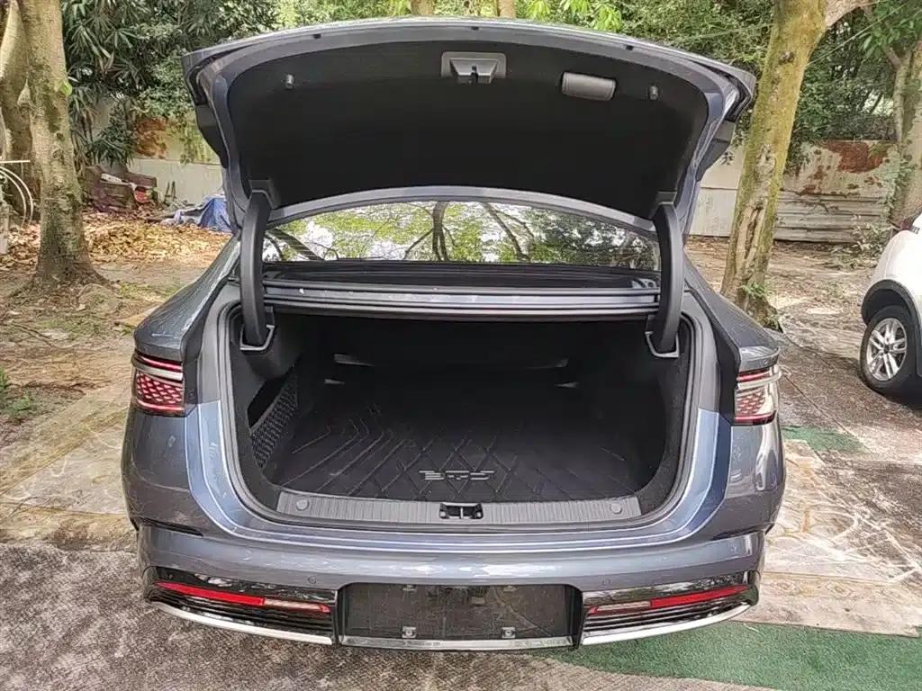 Seal 07 DM-i 2025 Model DM-i 1.5L 125km Elite — миниатюра 19