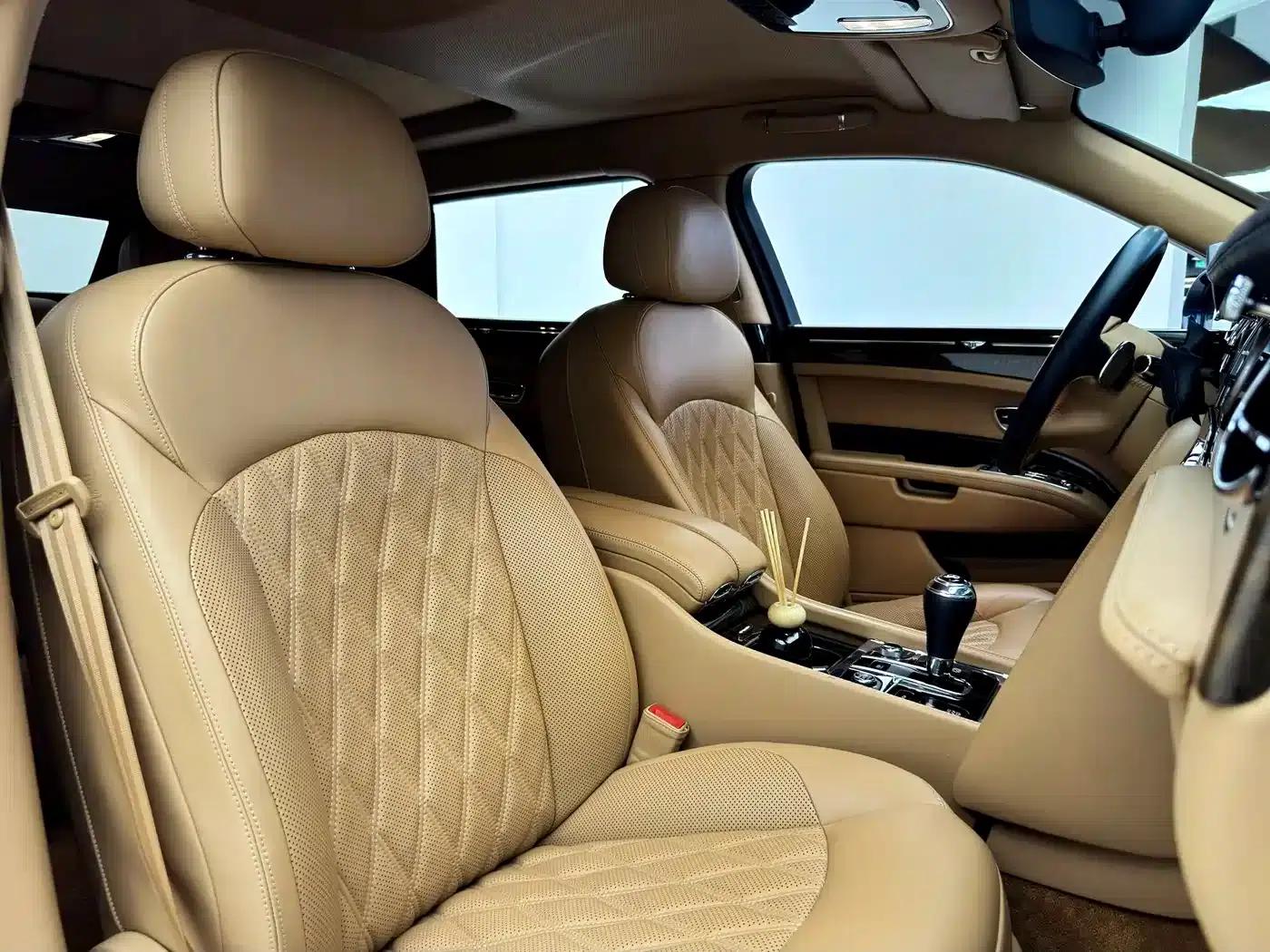 Mulsanne 2017 6.8T Long Wheelbase — миниатюра 19