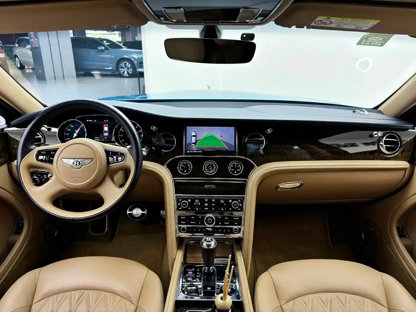 Mulsanne 2017 6.8T Long Wheelbase — миниатюра 21