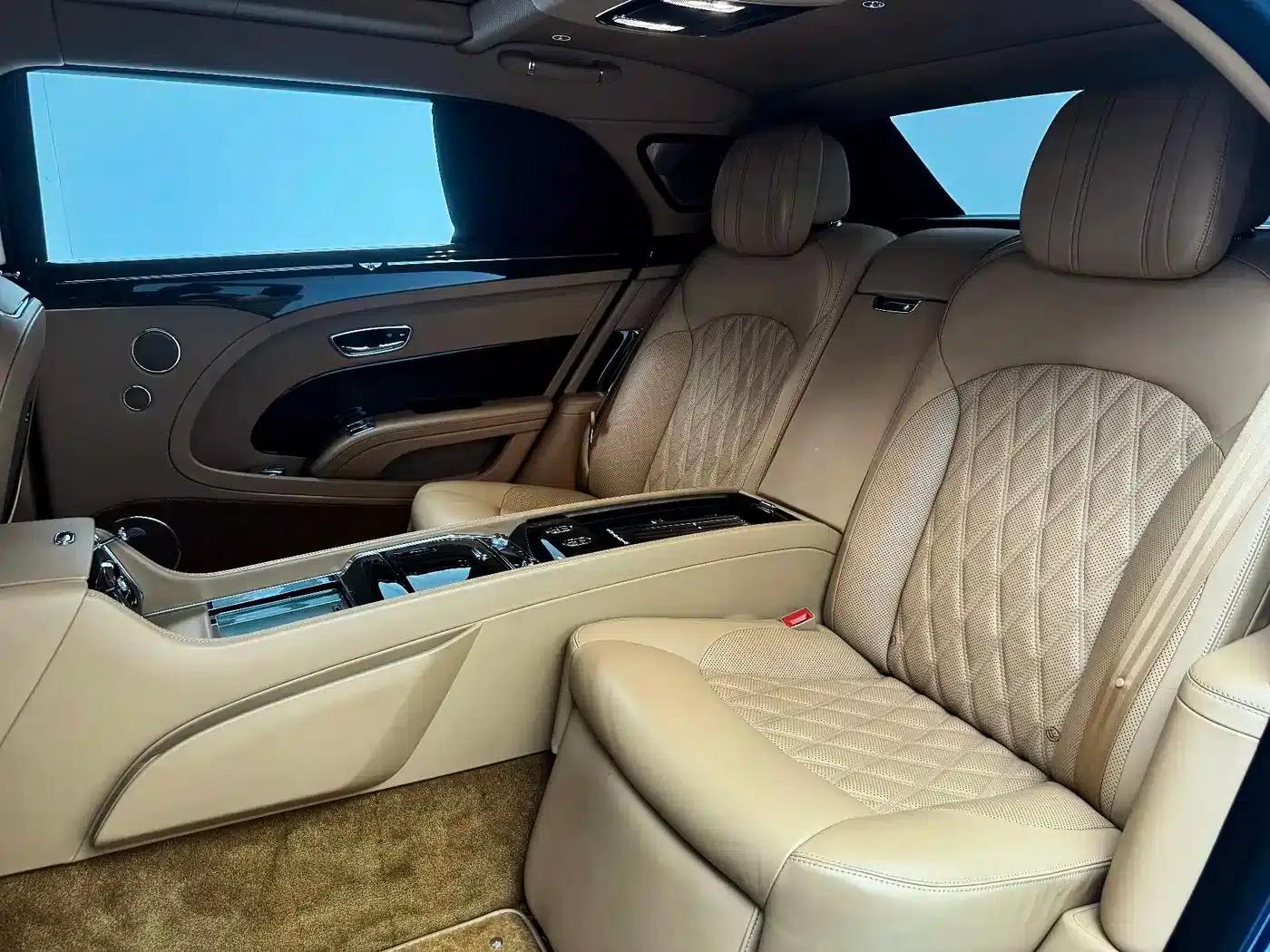Mulsanne 2017 6.8T Long Wheelbase — миниатюра 24