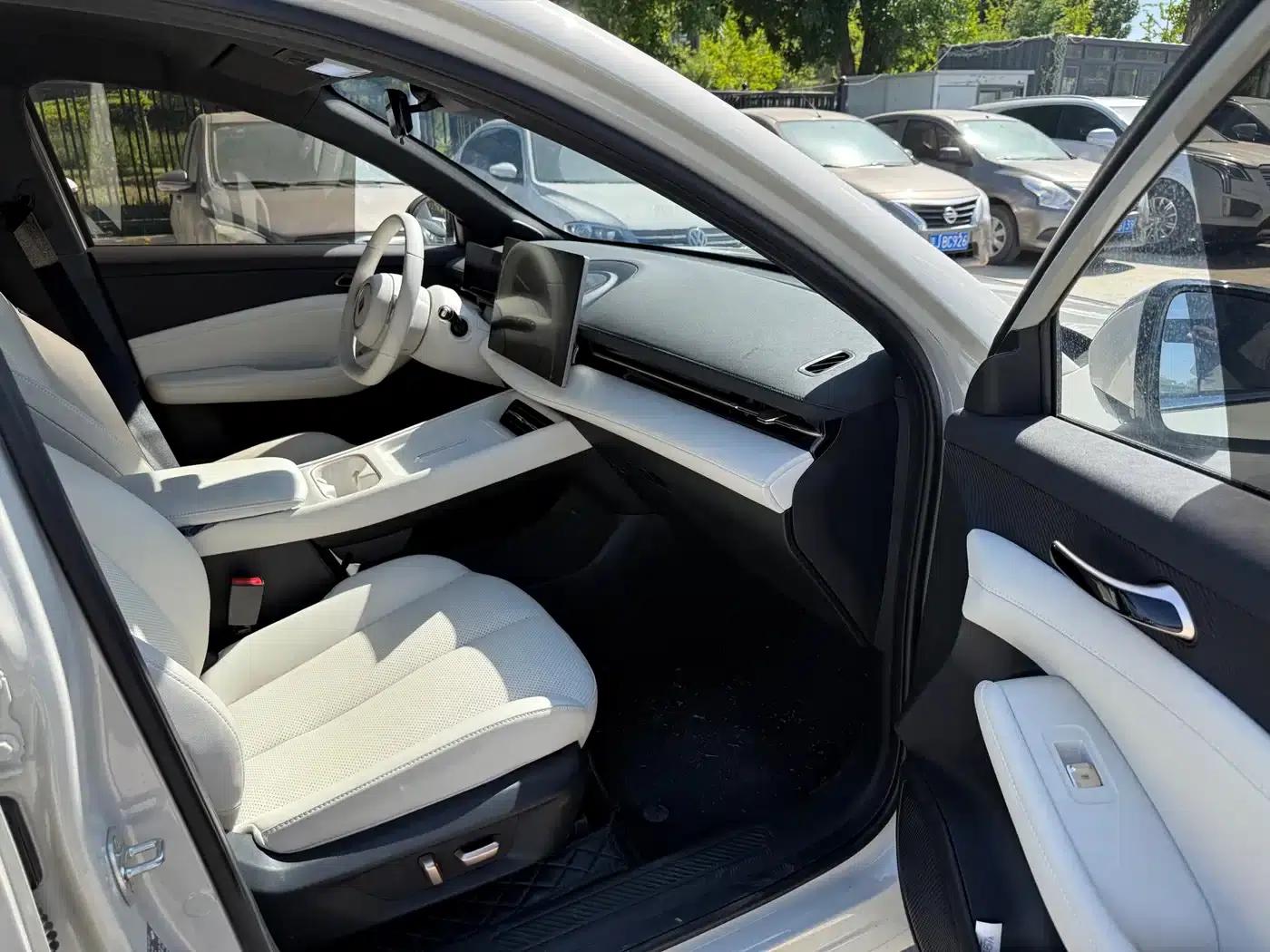 Baojun Yunhai 2024 500km Pure Electric Version — миниатюра 6