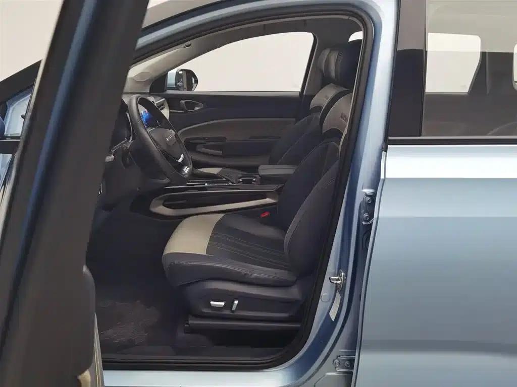 Baojun RM-5 2019 1.5T CVT 24-Hour Online Premium 6-Seater — миниатюра 10