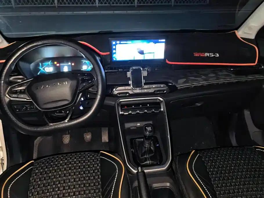 Baojun RS-3 2020 1.5L Manual Intelligent Elite Edition — миниатюра 12