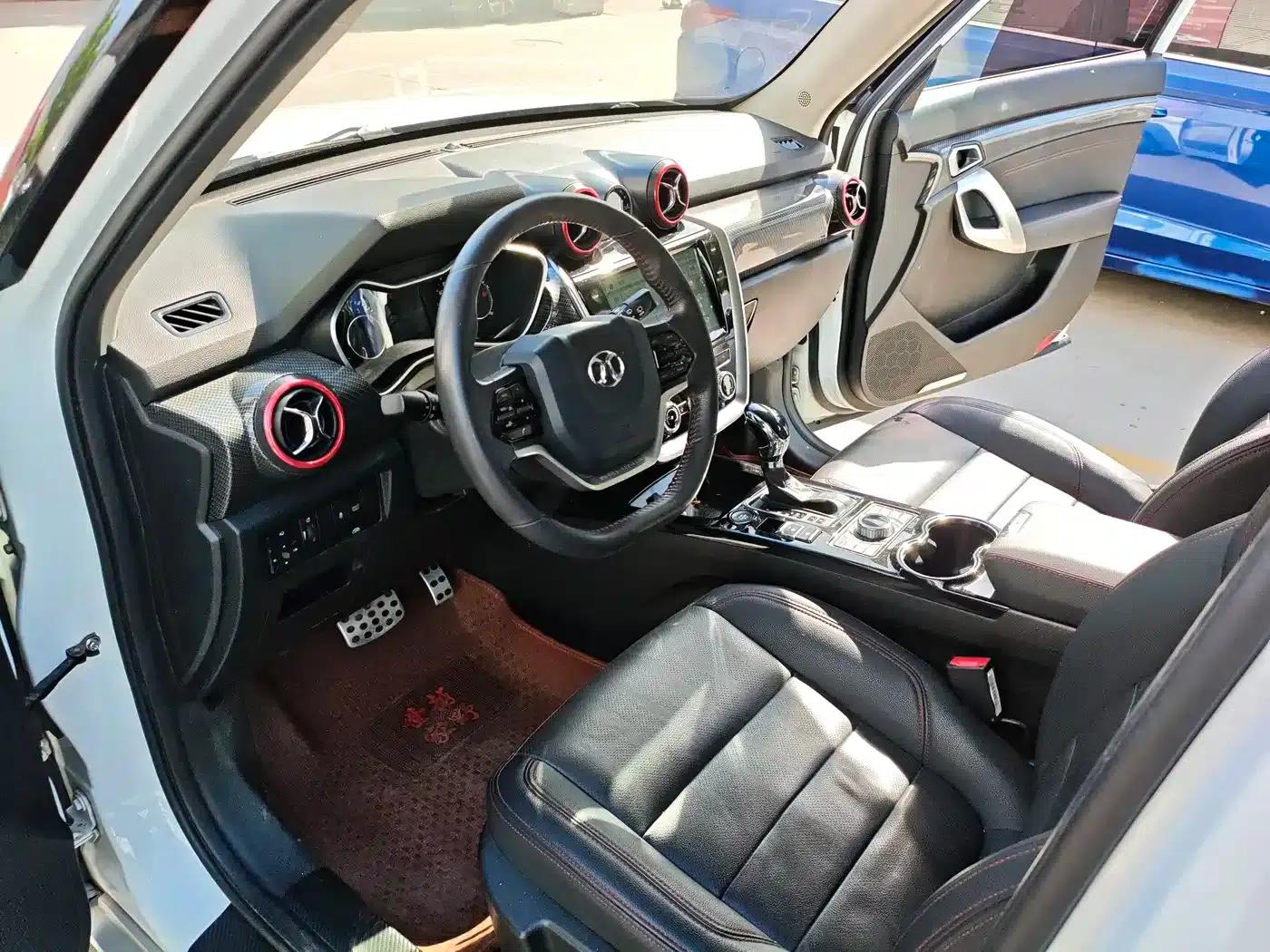 Beijing BJ20 2016 1.5T CVT Premium Edition — миниатюра 14