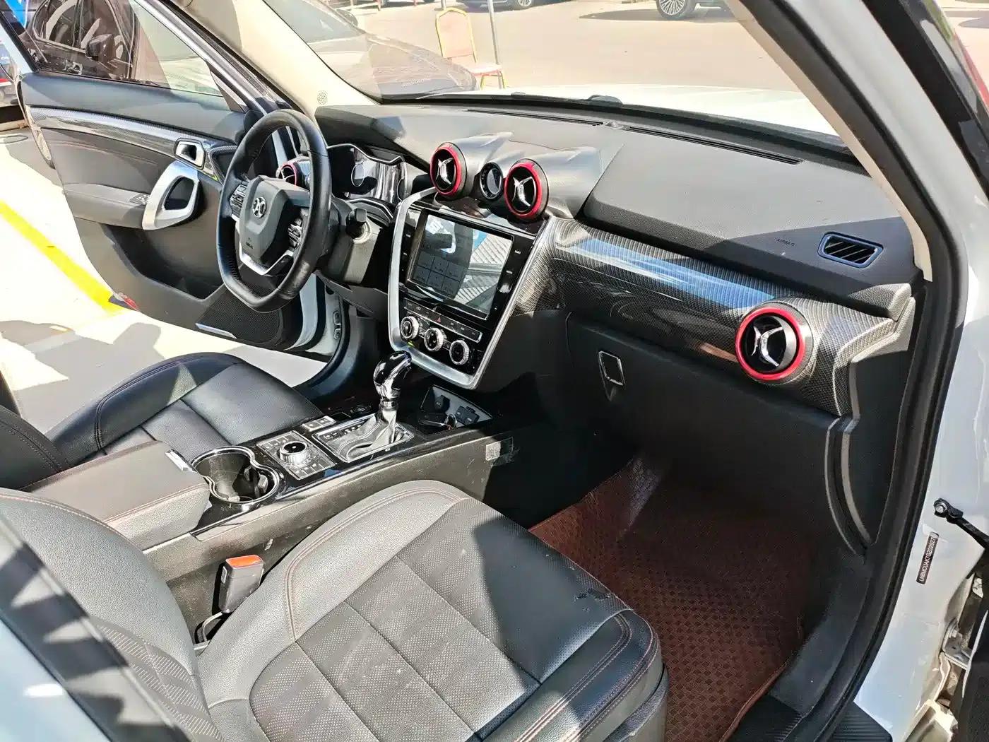 Beijing BJ20 2016 1.5T CVT Premium Edition — миниатюра 8