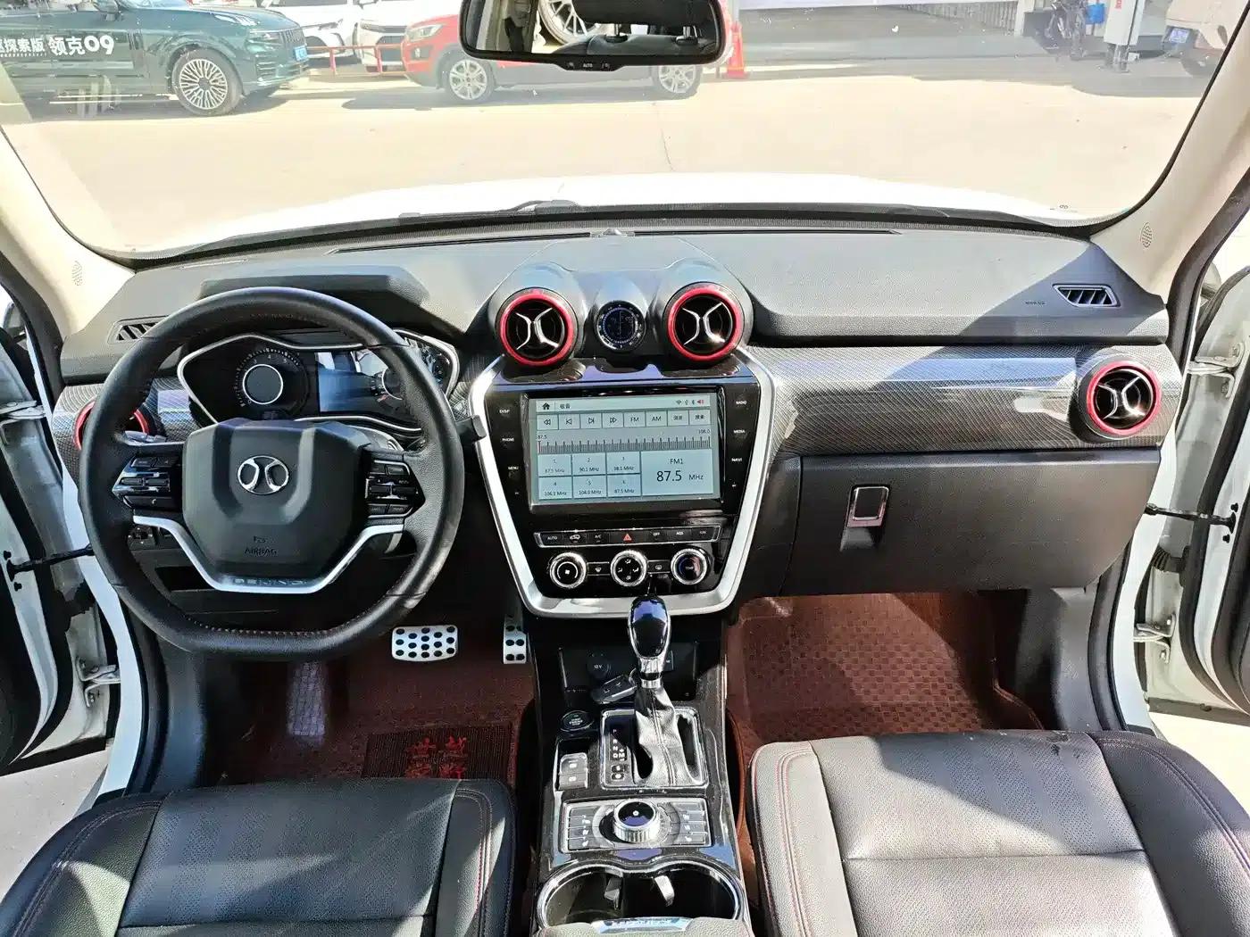 Beijing BJ20 2016 1.5T CVT Premium Edition — миниатюра 9