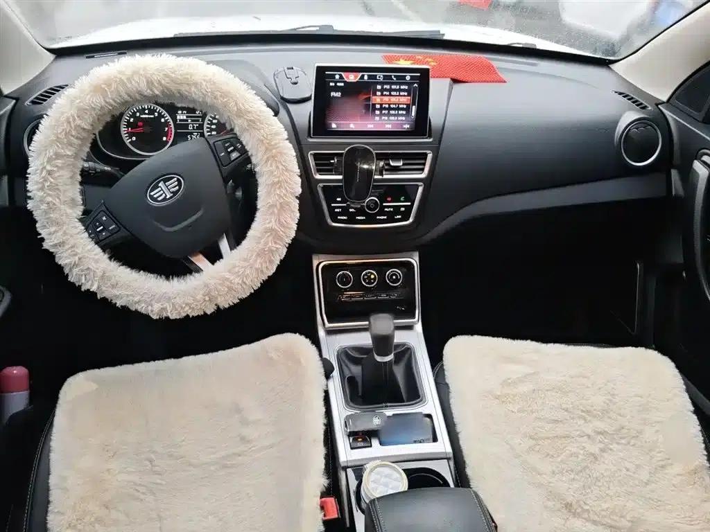 Bestune X40 2019 1.6L Manual Deluxe Edition (China VI Emission Standard) — миниатюра 6