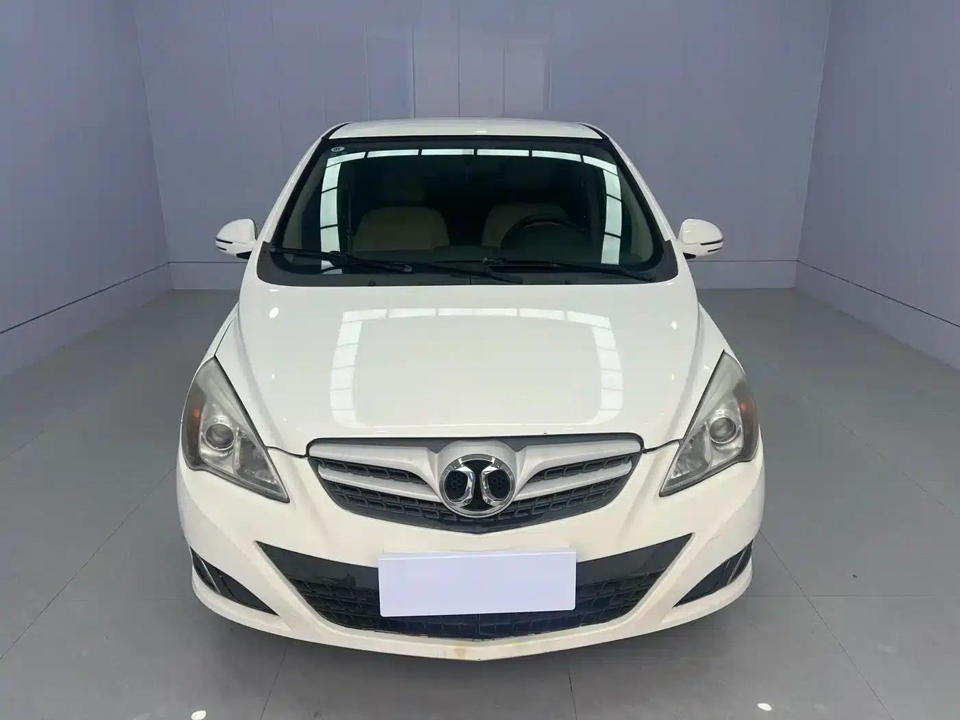 Beijing Automotive E-Series 2013 Sedan 1.5L Manual Comfort Edition — миниатюра 2
