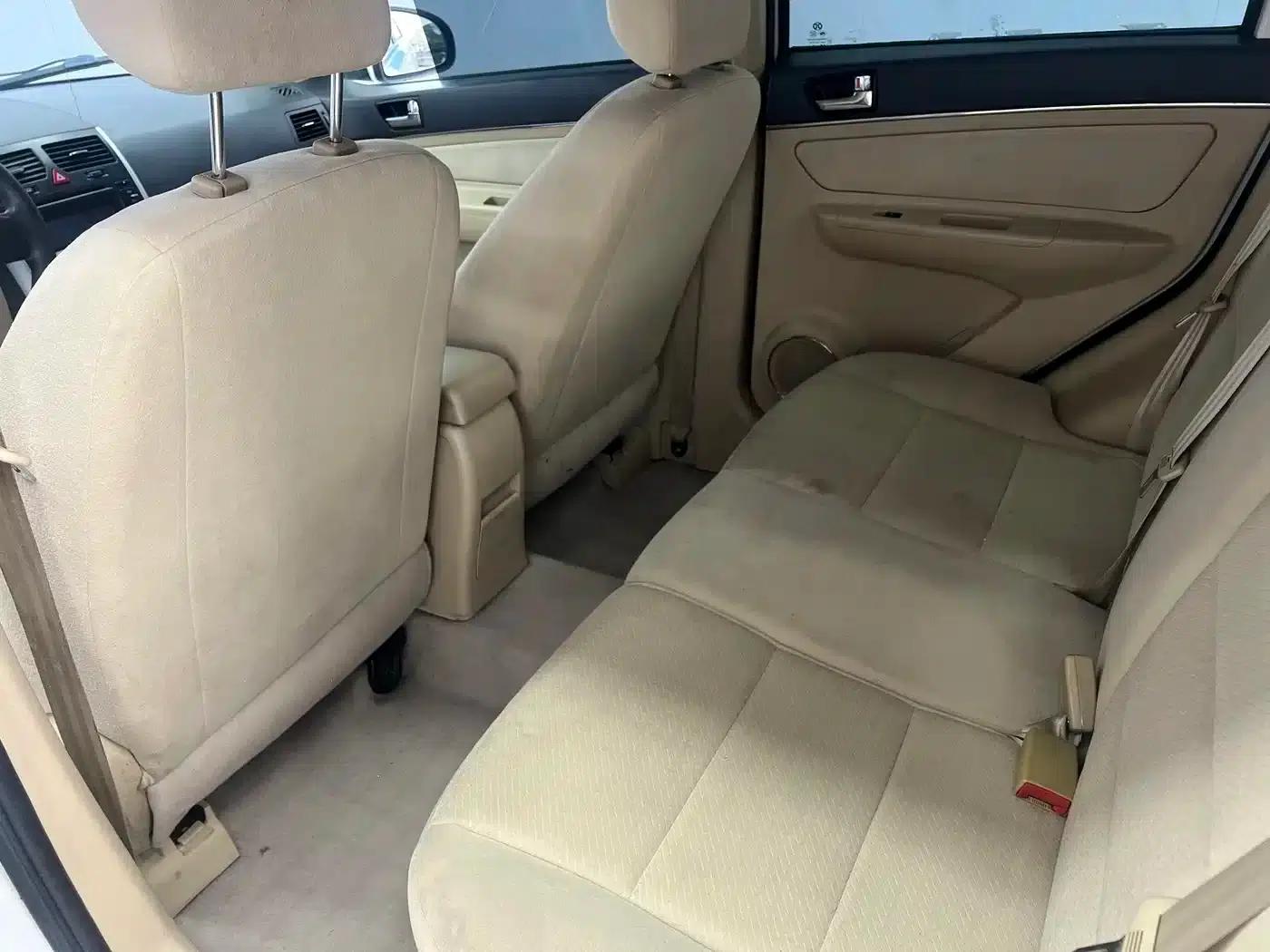 Beijing Automotive E-Series 2013 Sedan 1.5L Manual Comfort Edition — миниатюра 8