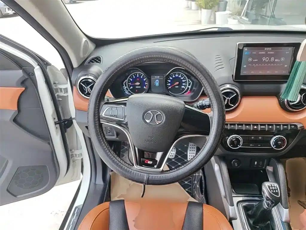2016 Senova X35 1.5L Manual Deluxe Edition — миниатюра 11