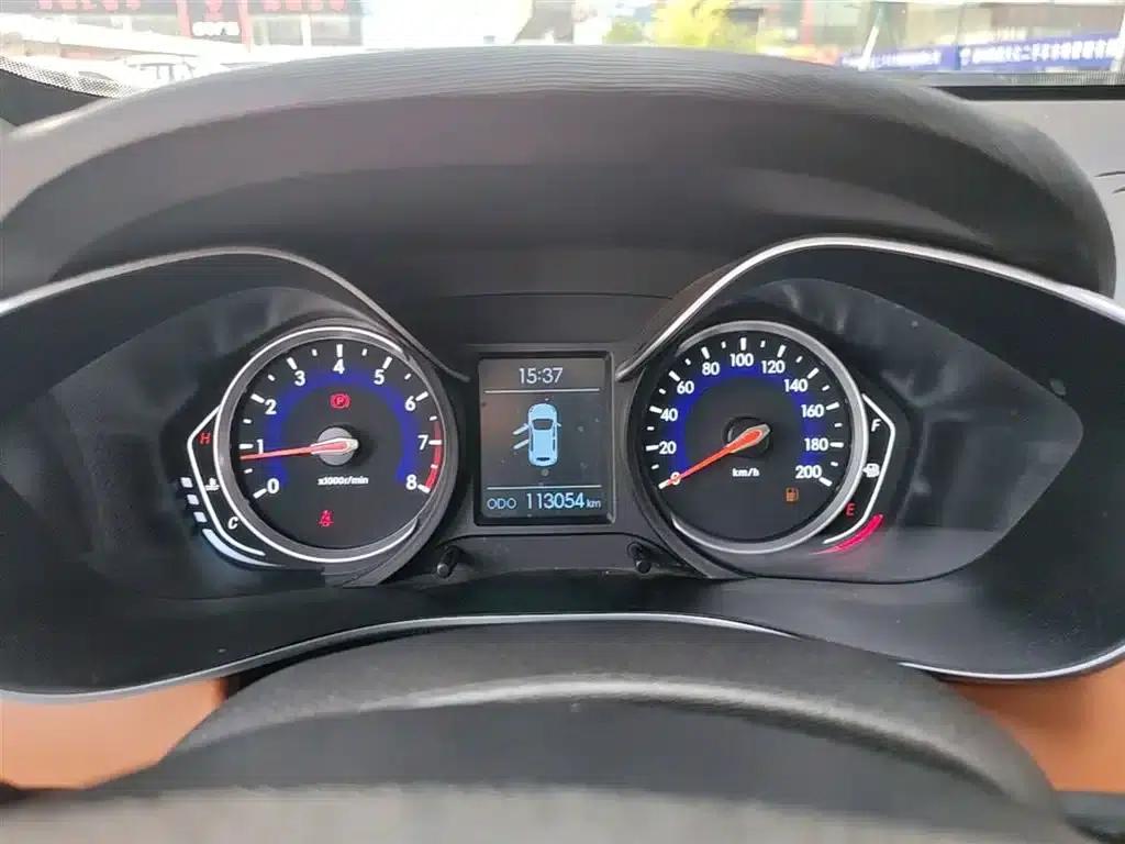 2016 Senova X35 1.5L Manual Deluxe Edition — миниатюра 12
