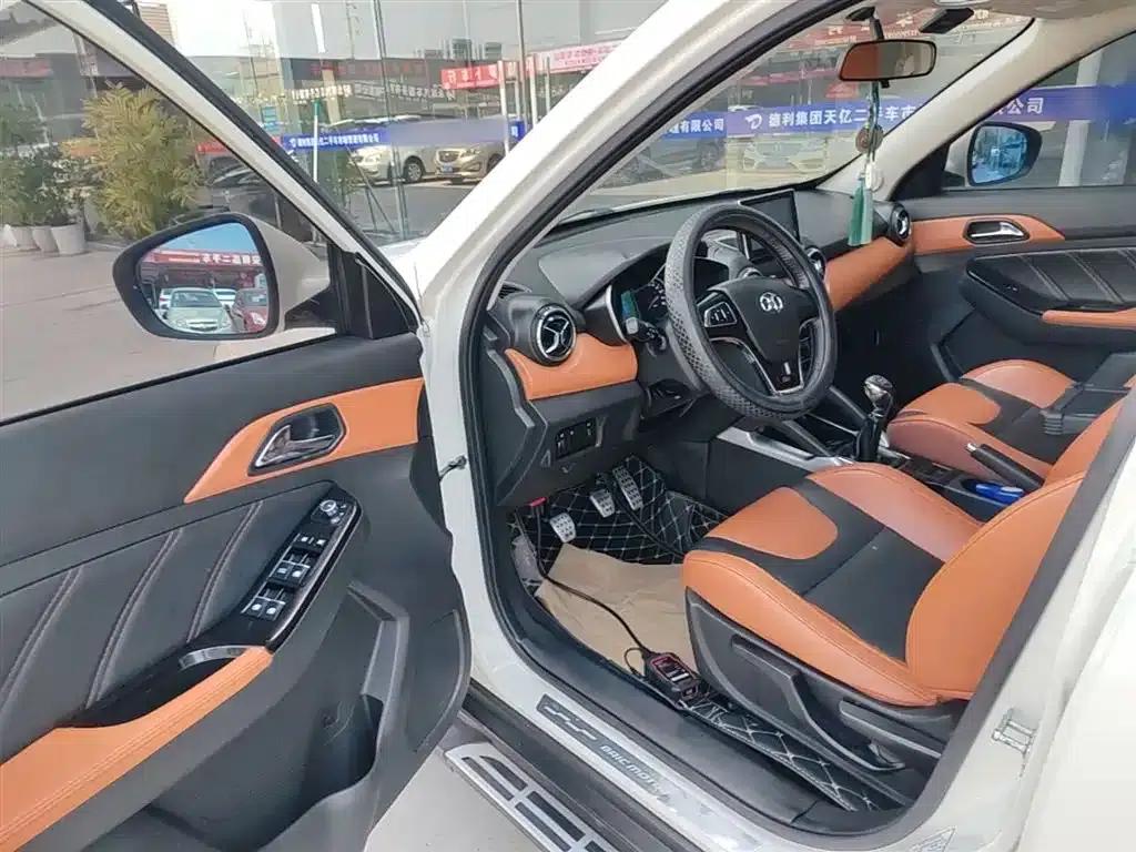2016 Senova X35 1.5L Manual Deluxe Edition — миниатюра 16