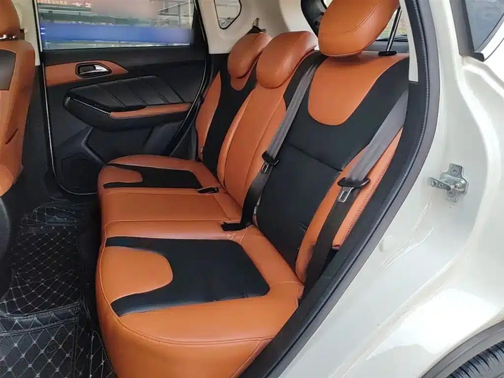 2016 Senova X35 1.5L Manual Deluxe Edition — миниатюра 17