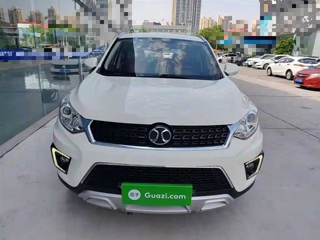 2016 Senova X35 1.5L Manual Deluxe Edition — миниатюра 3