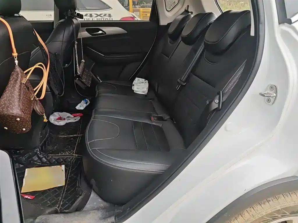 Beijing X3 2019 1.5T Manual Glory Edition — миниатюра 15