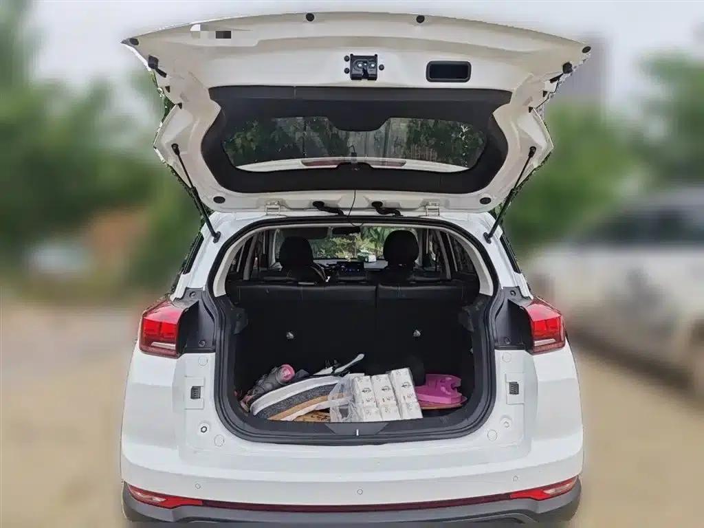 Beijing X3 2019 1.5T Manual Glory Edition — миниатюра 10