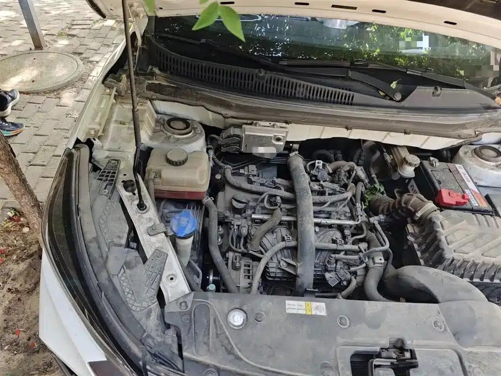 Beijing X3 2019 1.5T Manual Glory Edition — миниатюра 23