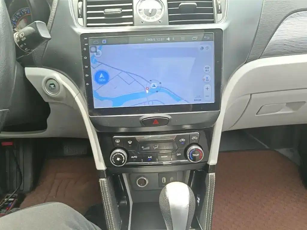 Senova X55 2016 1.5T CVT Elite Edition — миниатюра 13