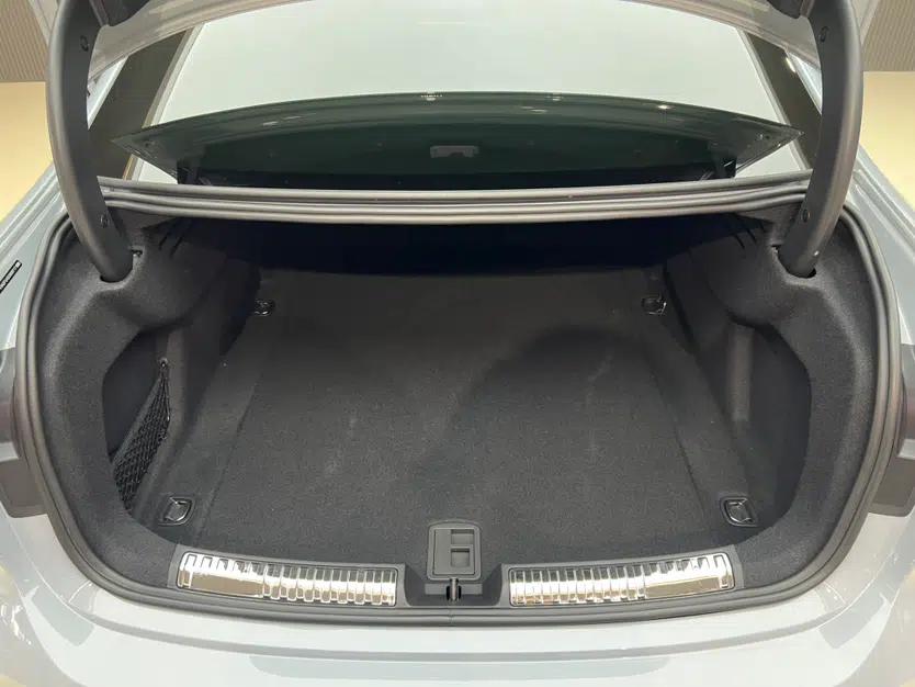 Audi A5L 2026 2.0T Sport Plus — миниатюра 9