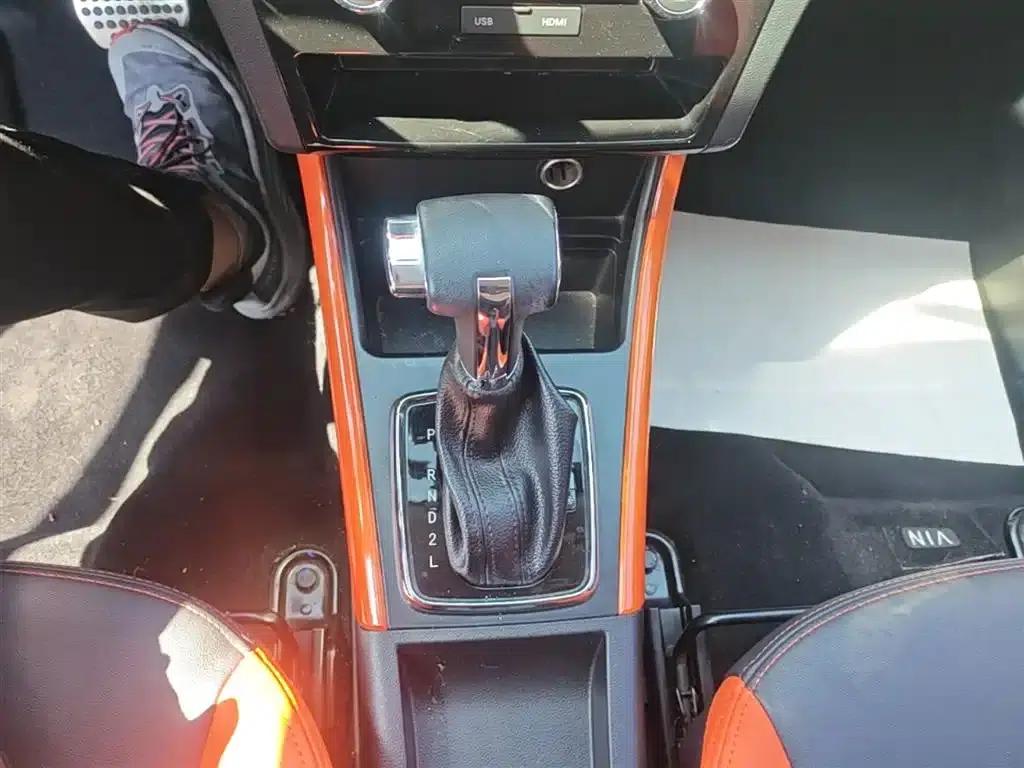 2015 Senova X25 1.5L Automatic Elite — миниатюра 14