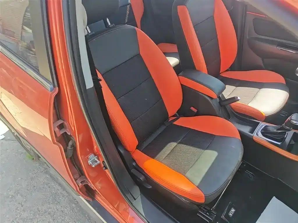 2015 Senova X25 1.5L Automatic Elite — миниатюра 25