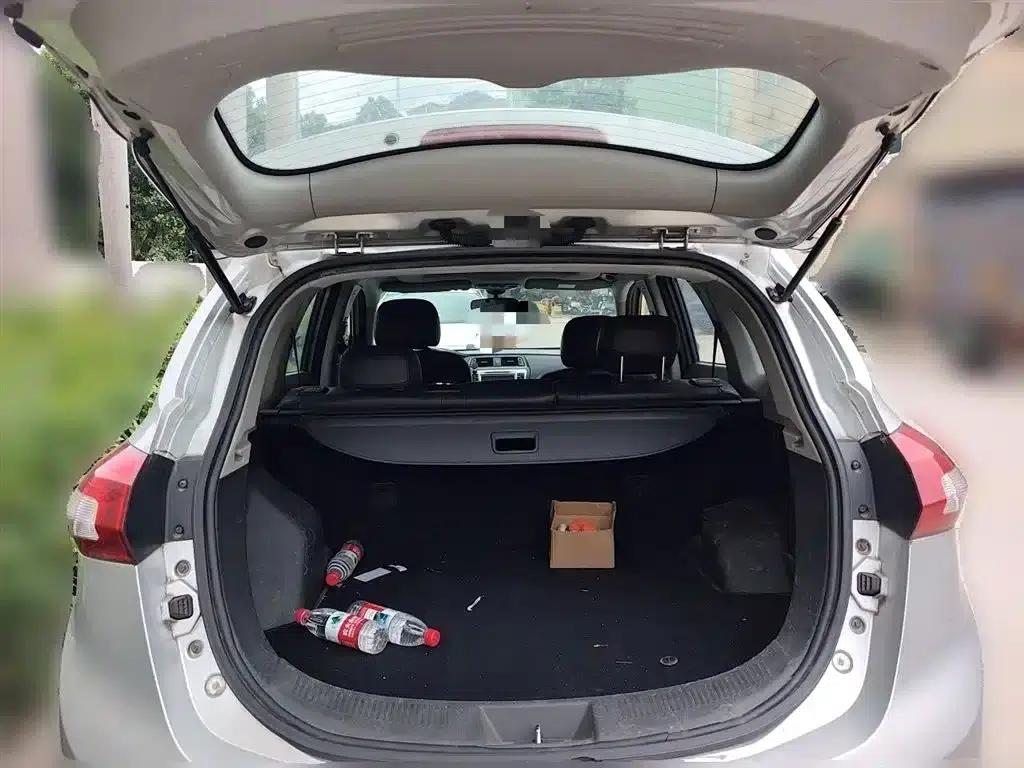 2015 Senova X65 2.0T Automatic Elite — миниатюра 15