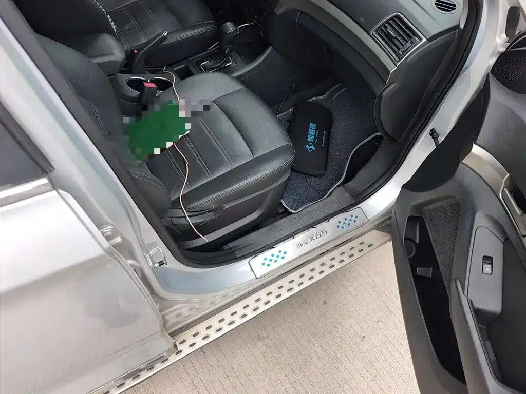 2015 Senova X65 2.0T Automatic Elite — миниатюра 21