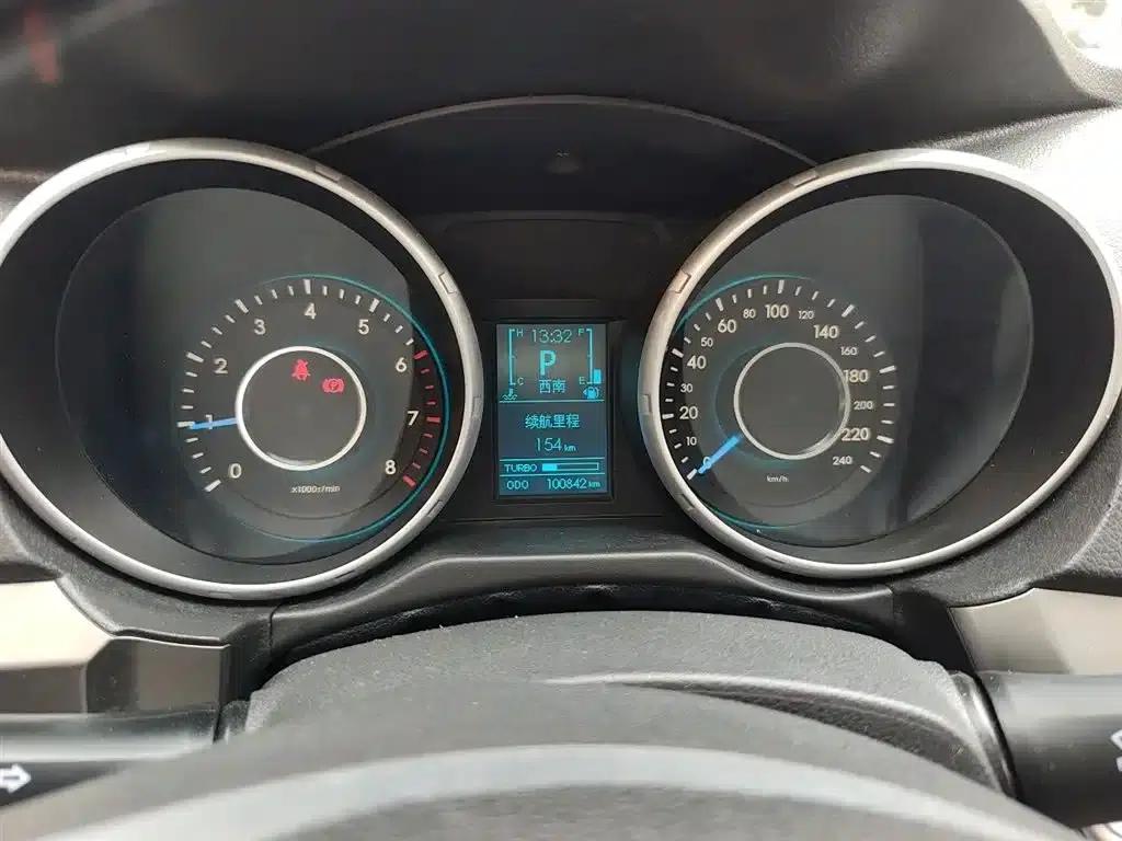2015 Senova X65 2.0T Automatic Elite — миниатюра 8
