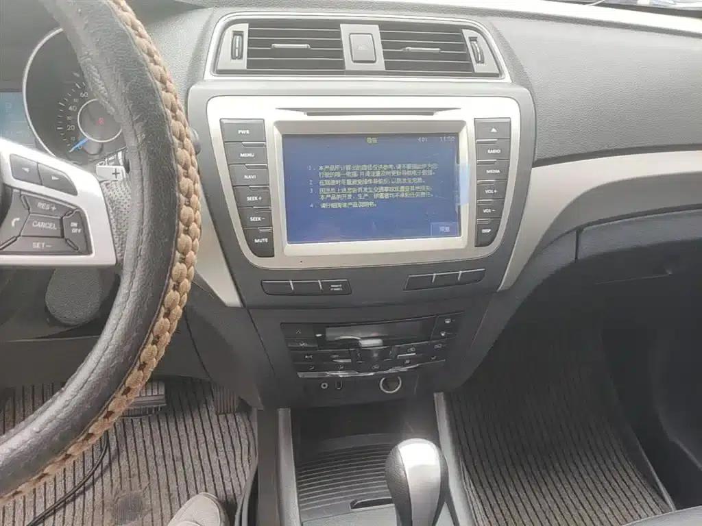 2015 Senova X65 2.0T Automatic Elite — миниатюра 13