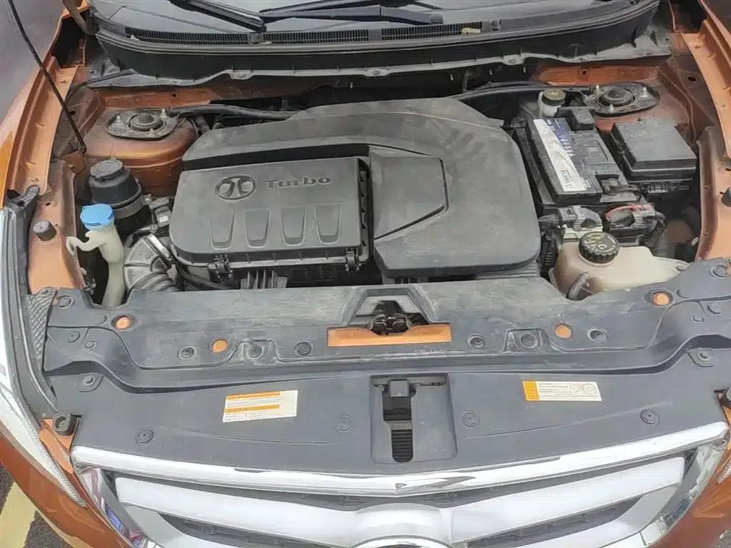 2015 Senova X65 2.0T Automatic Elite — миниатюра 20