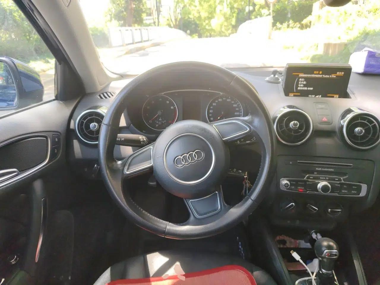 Audi A1 2016 30 TFSI Sportback Design Fashion Edition — миниатюра 11