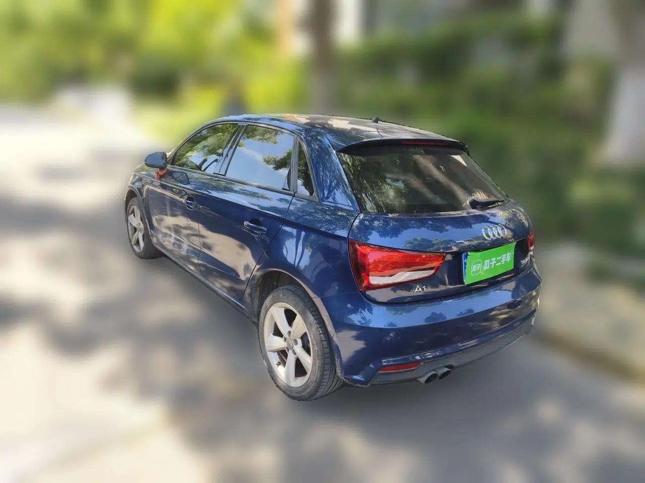 Audi A1 2016 30 TFSI Sportback Design Fashion Edition — миниатюра 4