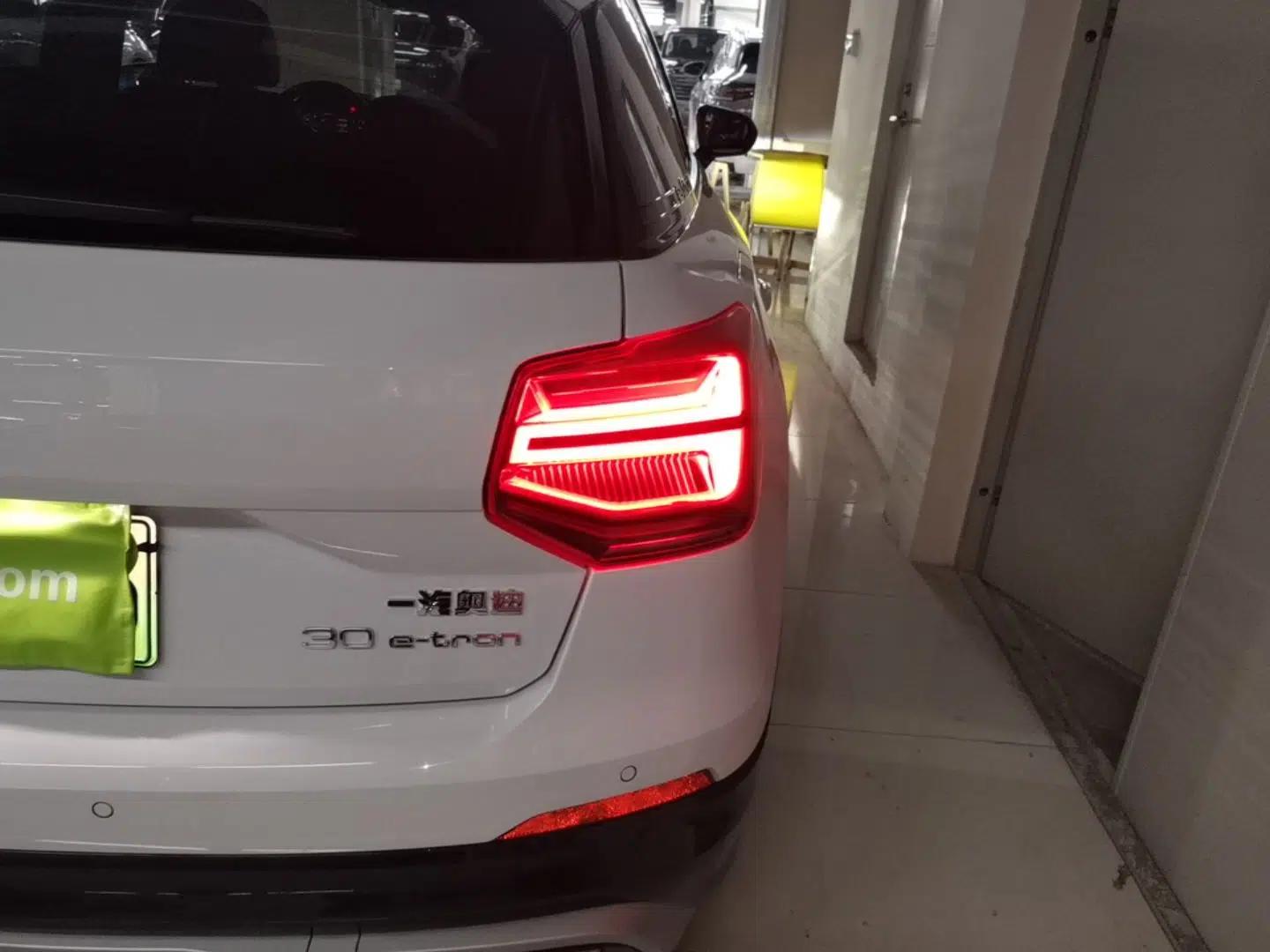 Audi Q2L e-tron 2019 Q2L e-tron Pure Electric Smart Enjoyment Model — миниатюра 7