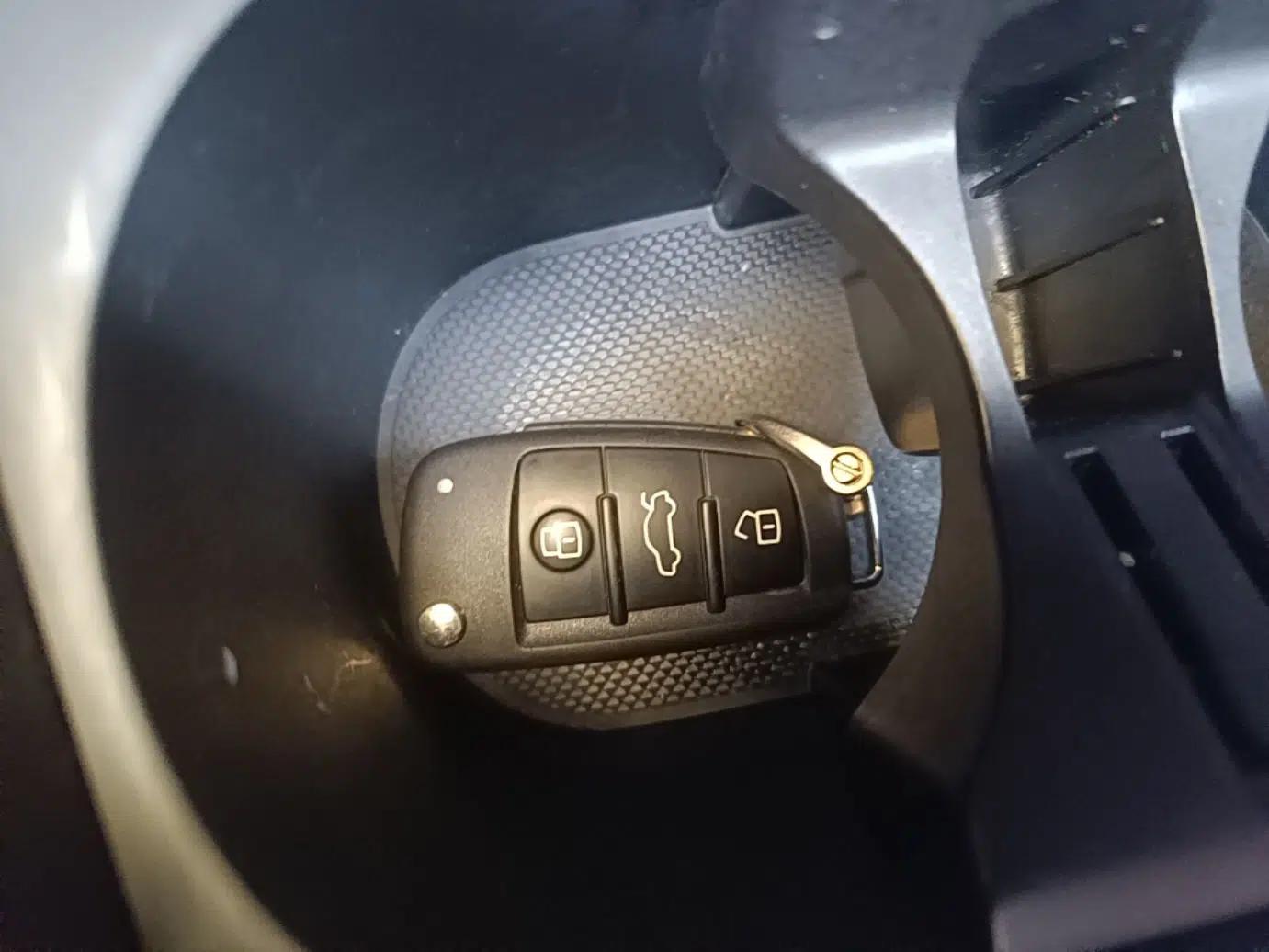 Audi Q2L e-tron 2019 Q2L e-tron Pure Electric Smart Enjoyment Model — миниатюра 12
