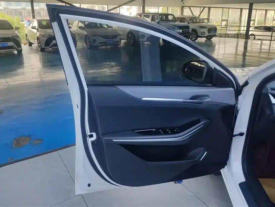 Ruicheng PLUS 2023 1.5T DCT Navigator Edition — миниатюра 7